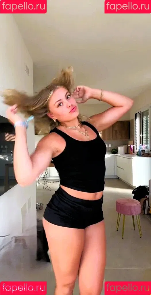 Emma Malewski Onlyfans Photo Gallery 