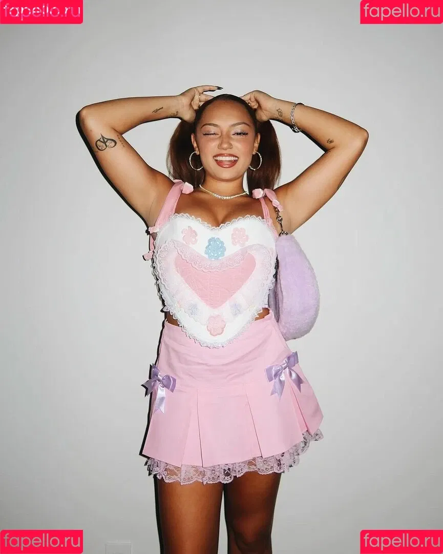 Avani Gregg Onlyfans Photo Gallery 