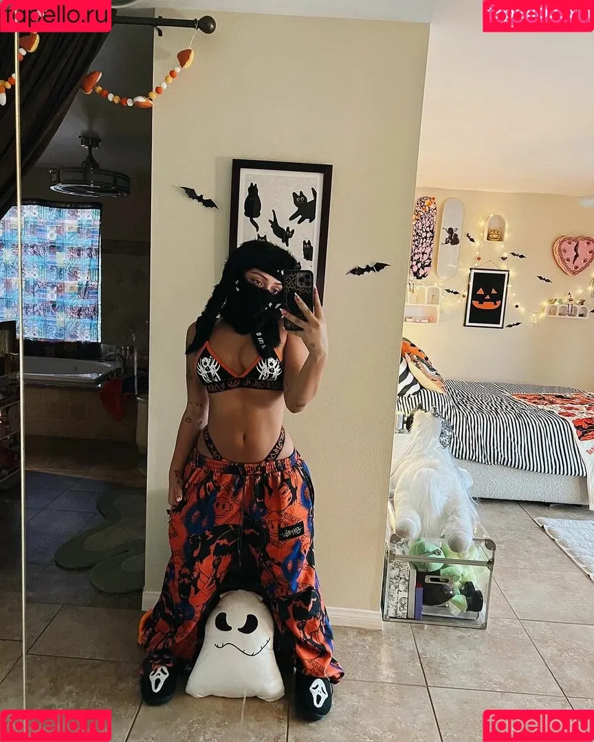 Avani Gregg Onlyfans Photo Gallery 