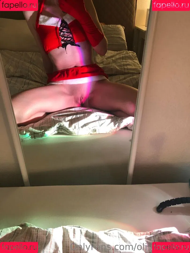 OlivMoliv99 Onlyfans Photo Gallery 