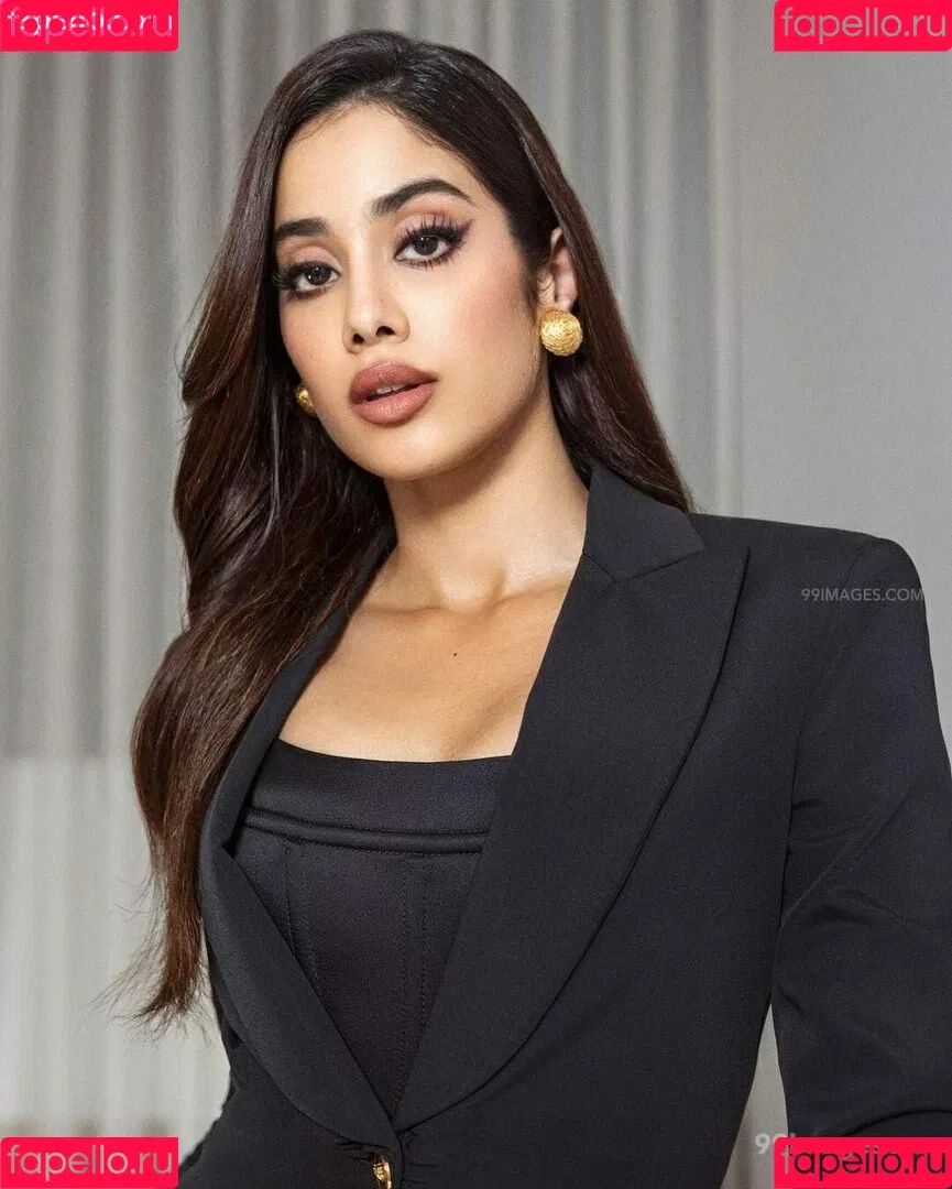 Janhvi Kapoor Onlyfans Photo Gallery 