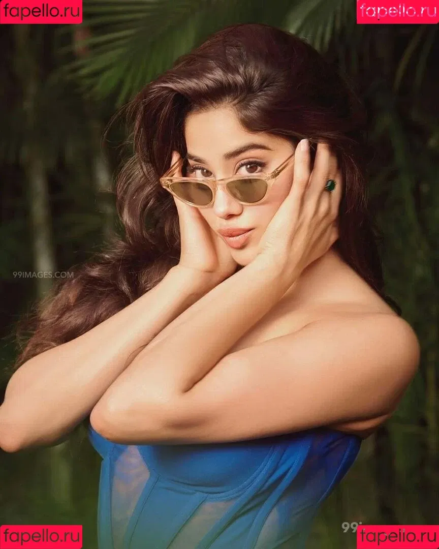 Janhvi Kapoor Onlyfans Photo Gallery 