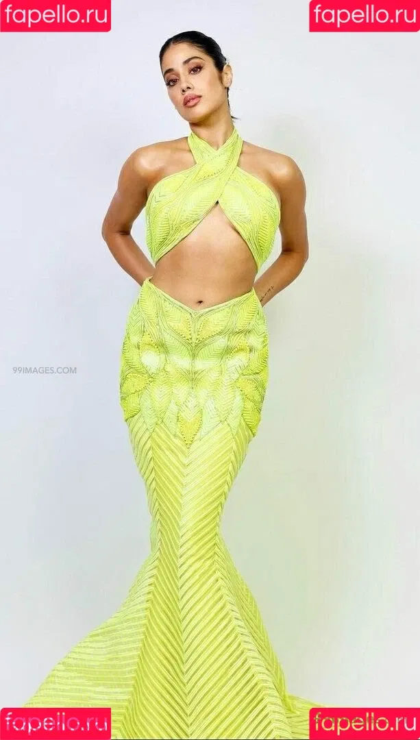 Janhvi Kapoor Onlyfans Photo Gallery 
