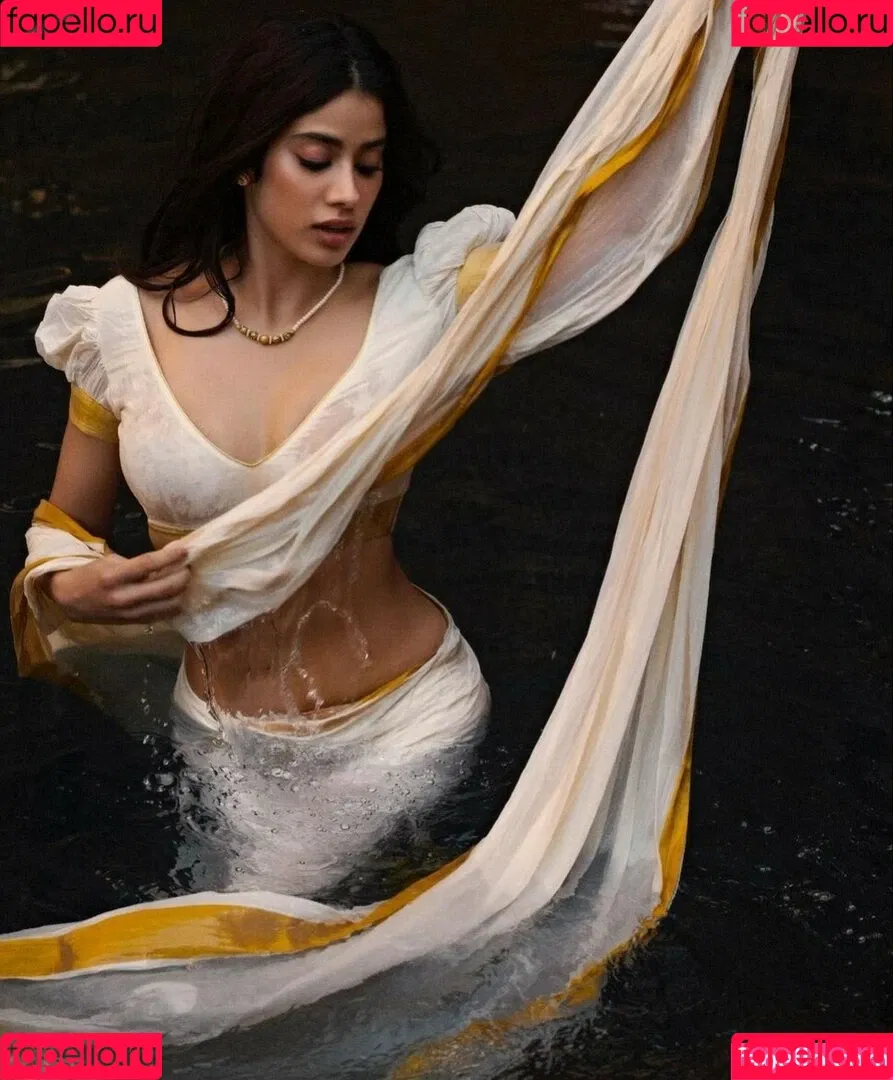 Janhvi Kapoor Onlyfans Photo Gallery 