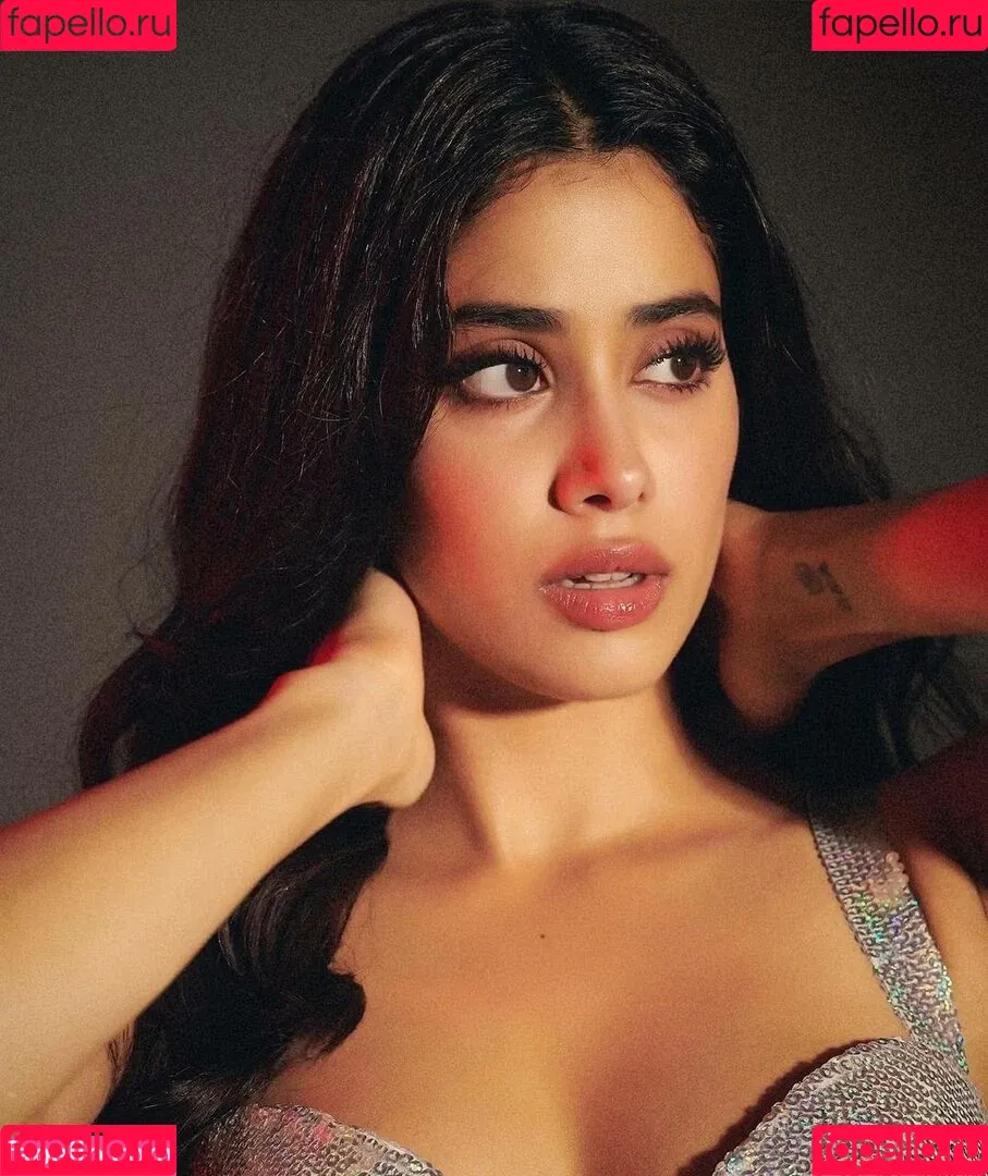 Janhvi Kapoor Onlyfans Photo Gallery 