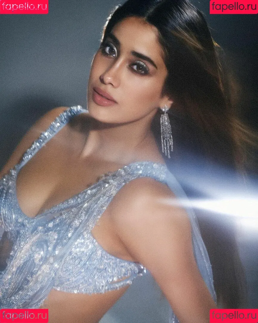 Janhvi Kapoor Onlyfans Photo Gallery 