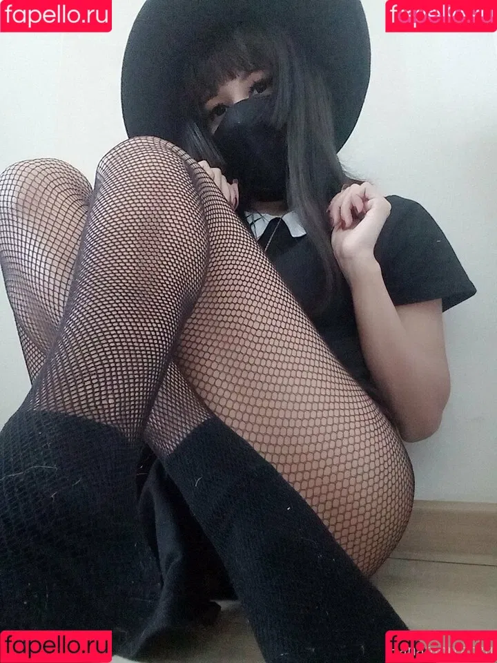 nyauri1 Onlyfans Photo Gallery 