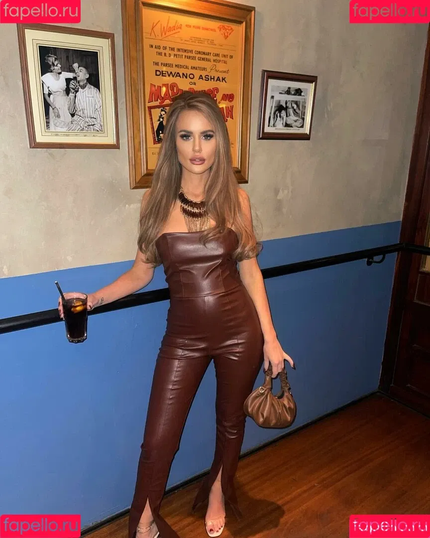 Nicole Farrell Onlyfans Photo Gallery 