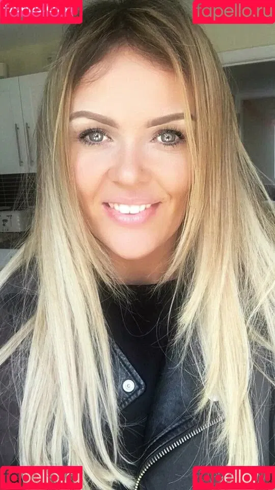 Nicole Farrell Onlyfans Photo Gallery 