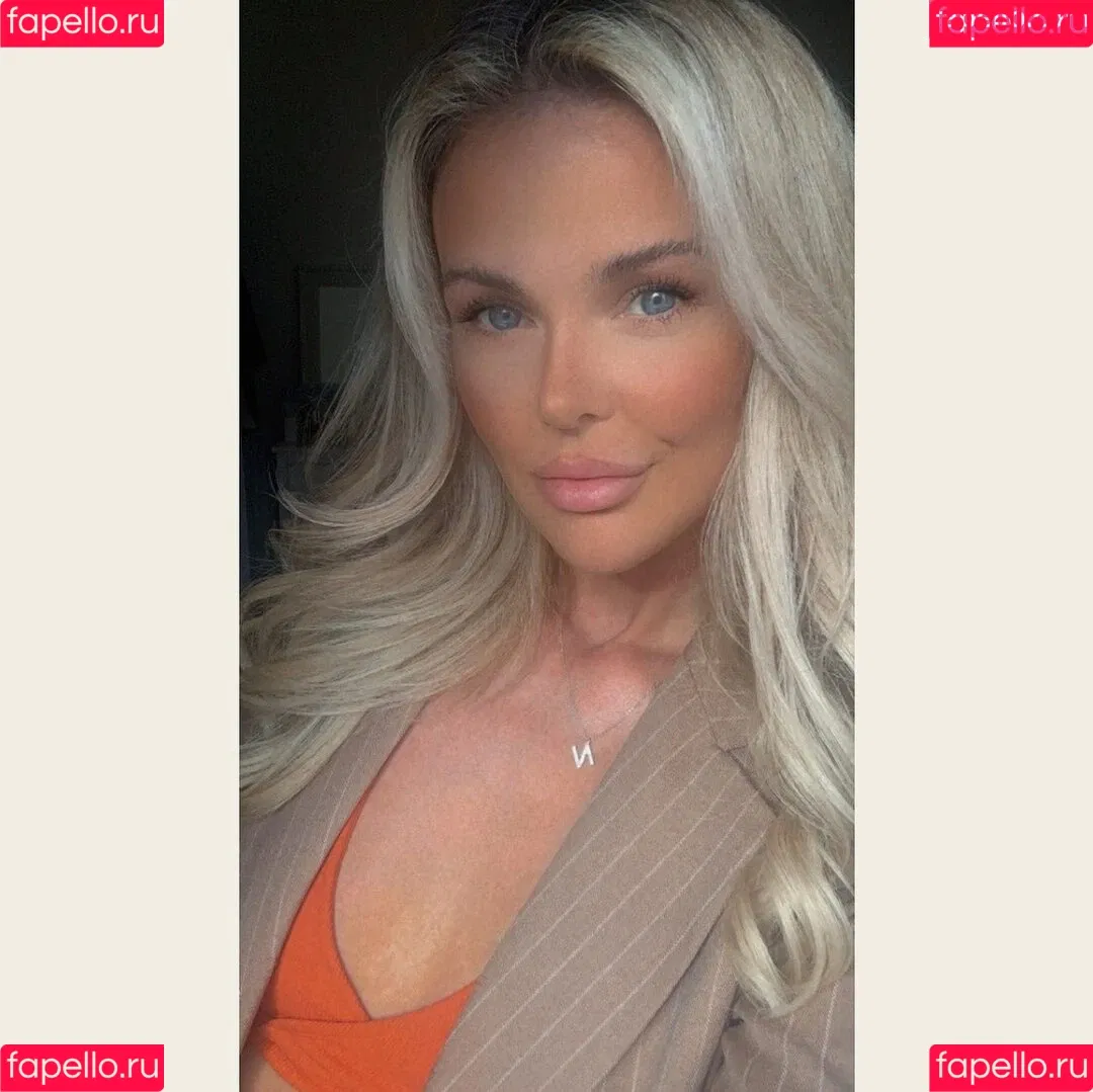 Nicole Farrell Onlyfans Photo Gallery 