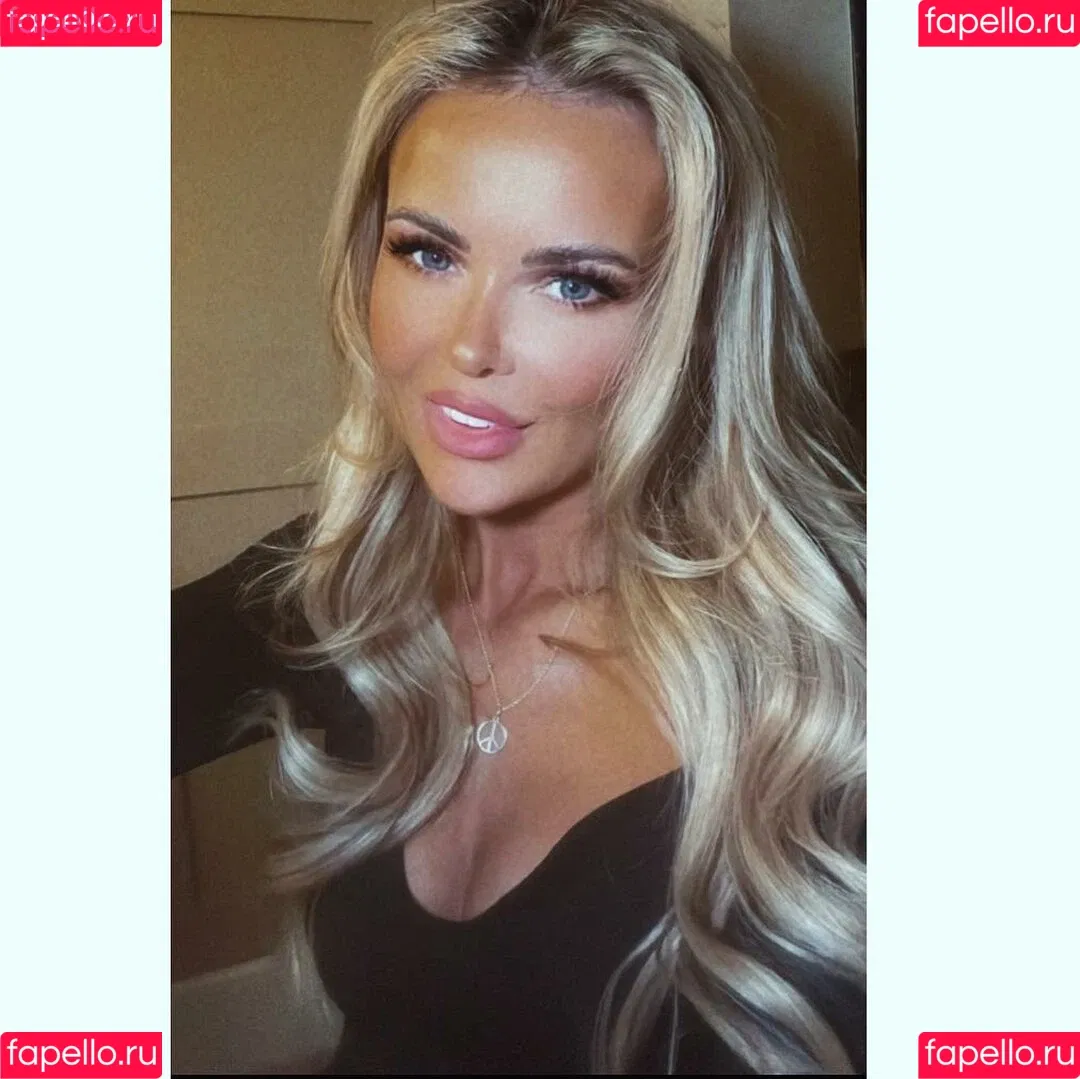 Nicole Farrell Onlyfans Photo Gallery 