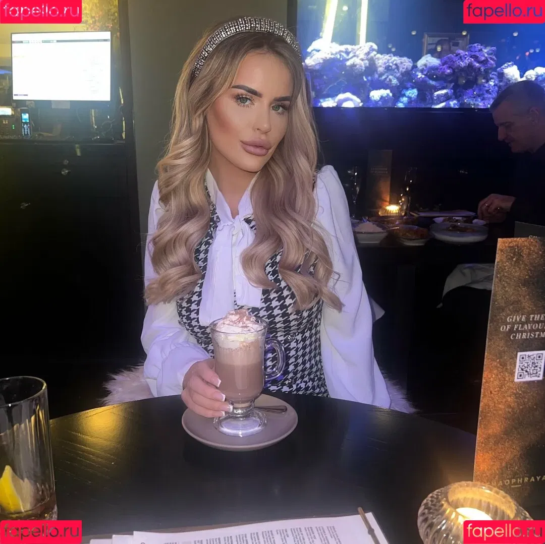 Nicole Farrell Onlyfans Photo Gallery 