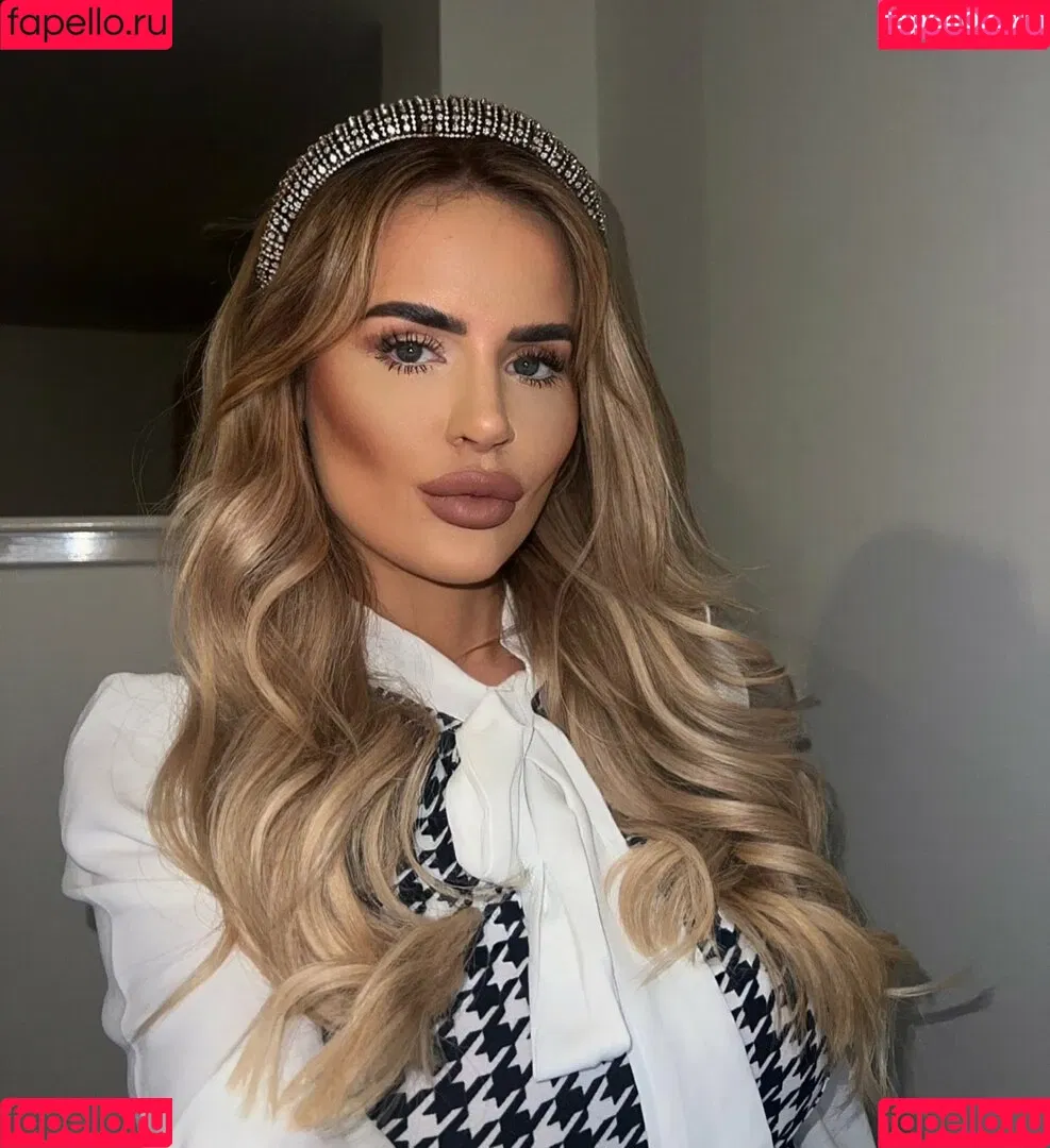 Nicole Farrell Onlyfans Photo Gallery 