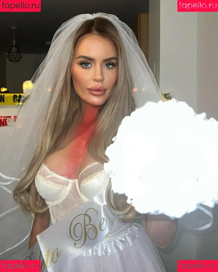 Nicole Farrell Onlyfans Photo Gallery 
