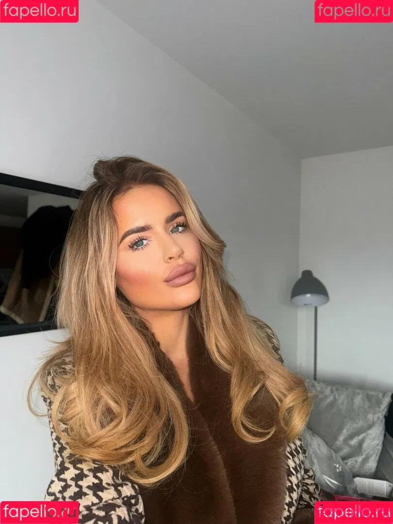 Nicole Farrell Onlyfans Photo Gallery 