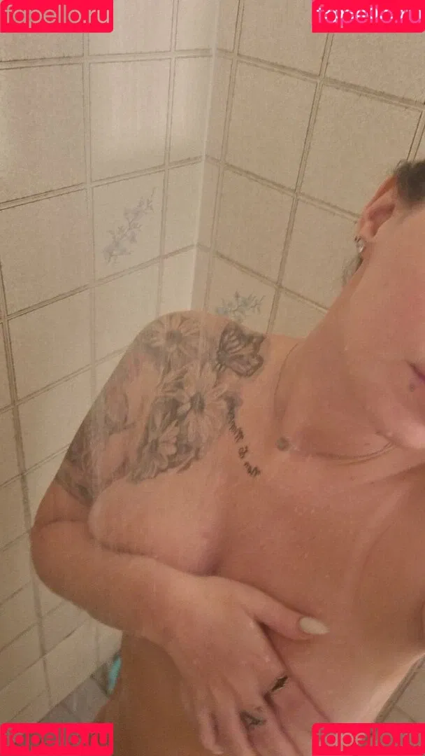 Emily Meggitt Onlyfans Photo Gallery 