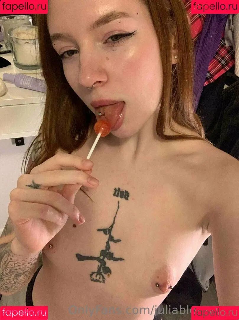 juliablomyyyy Onlyfans Photo Gallery 