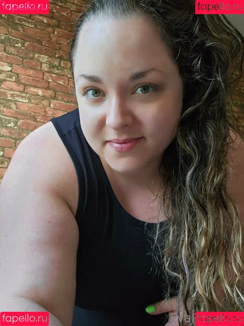 evarosekiss Onlyfans Photo Gallery 