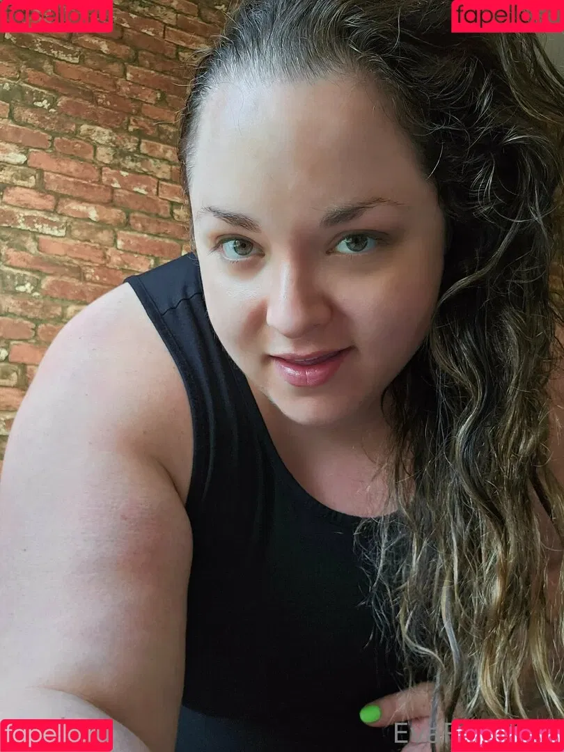 evarosekiss Onlyfans Photo Gallery 