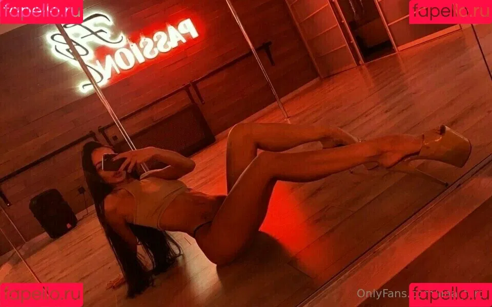 flexible_girl_hot Onlyfans Photo Gallery 