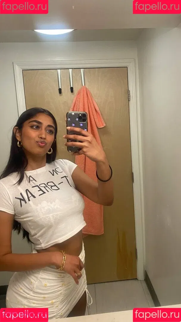 ritishaaaaaaaaaa Onlyfans Photo Gallery 