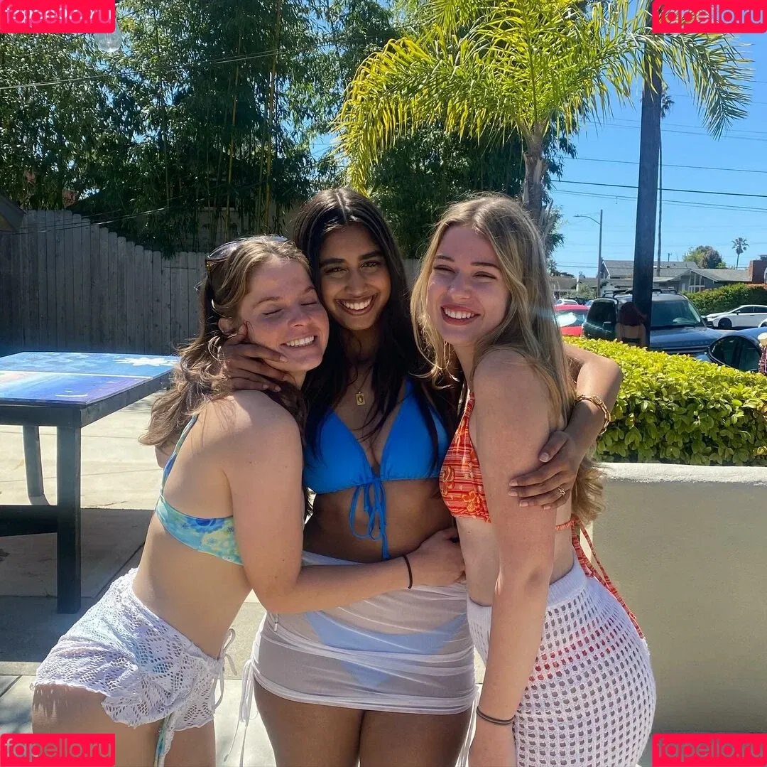 ritishaaaaaaaaaa Onlyfans Photo Gallery 