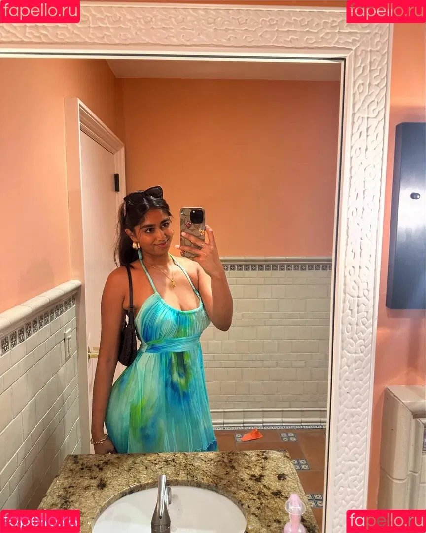 ritishaaaaaaaaaa Onlyfans Photo Gallery 