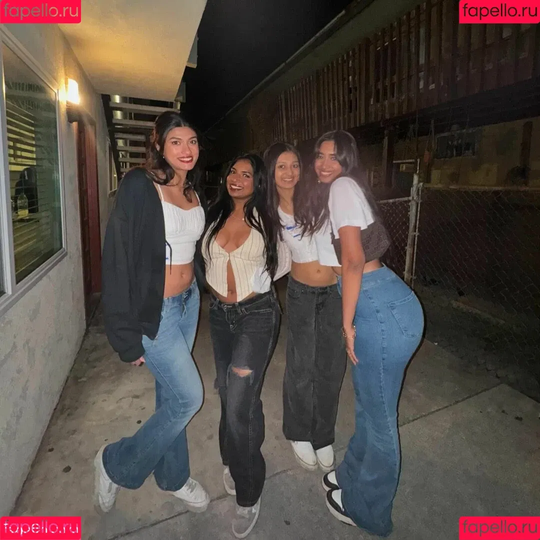 ritishaaaaaaaaaa Onlyfans Photo Gallery 