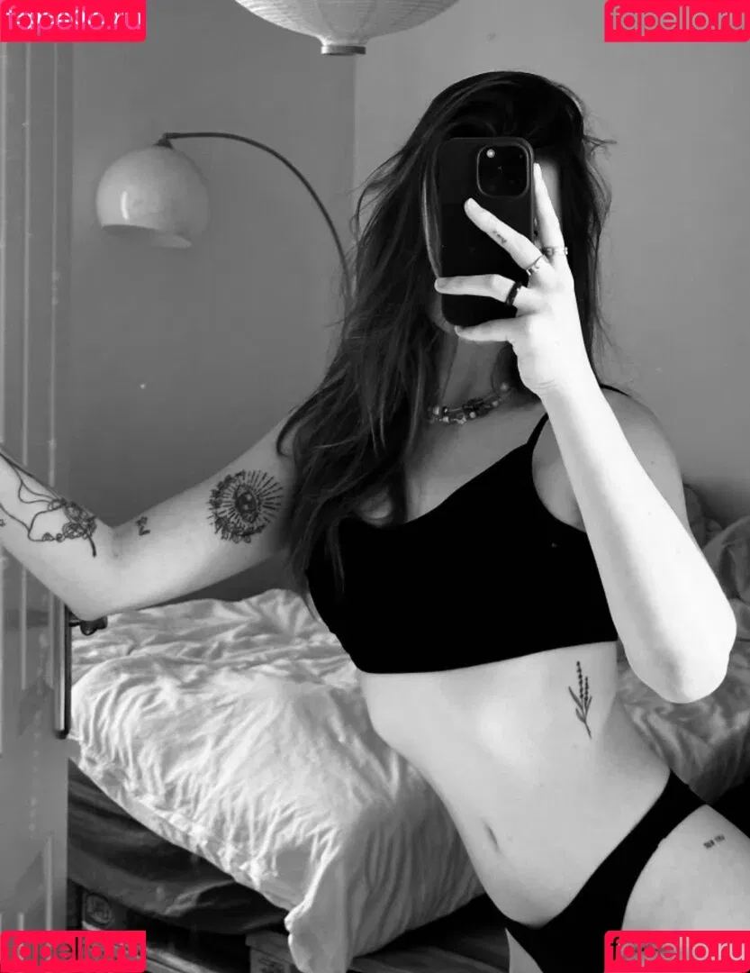 Leonie Busse Onlyfans Photo Gallery 