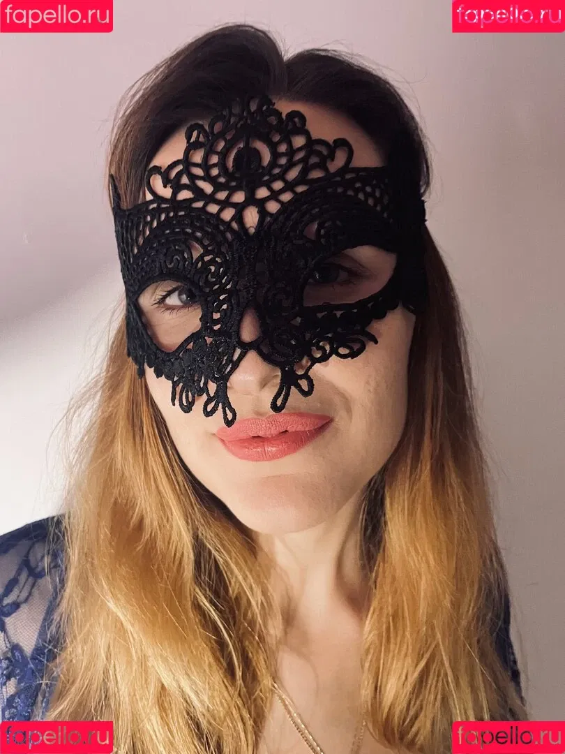 JennyHotWife Onlyfans Photo Gallery 