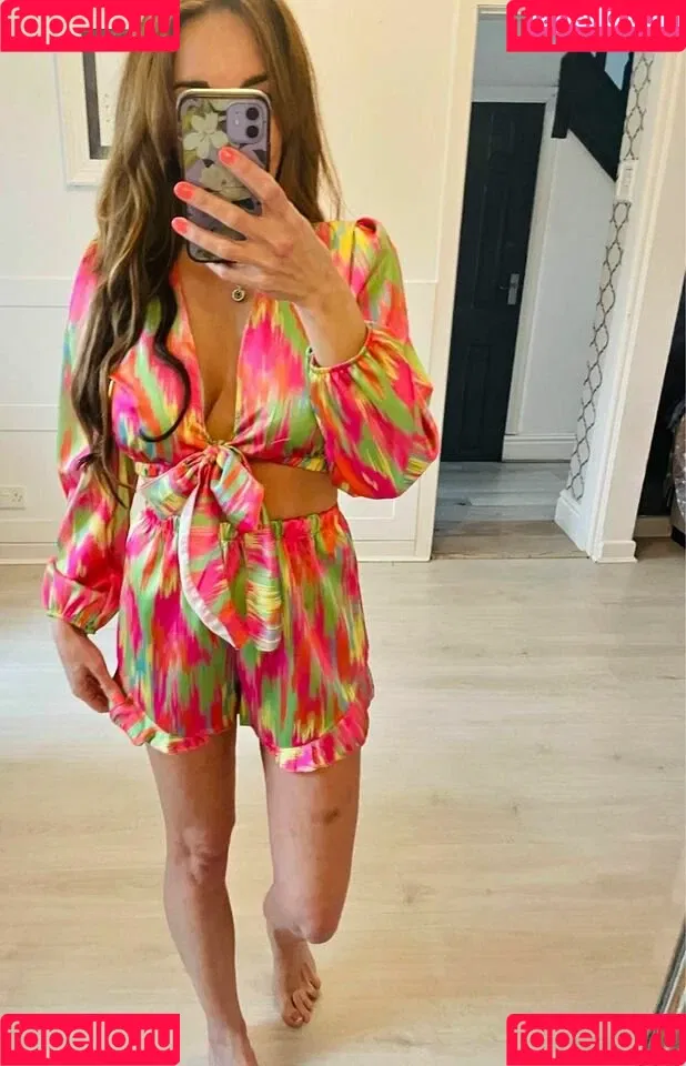 Carly Smith Onlyfans Photo Gallery 