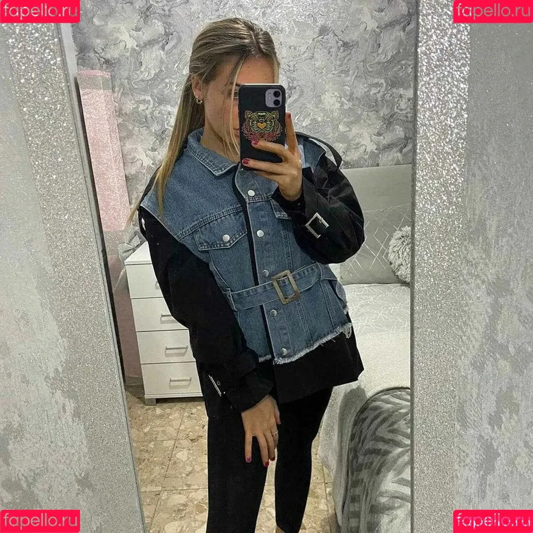 Carly Smith Onlyfans Photo Gallery 