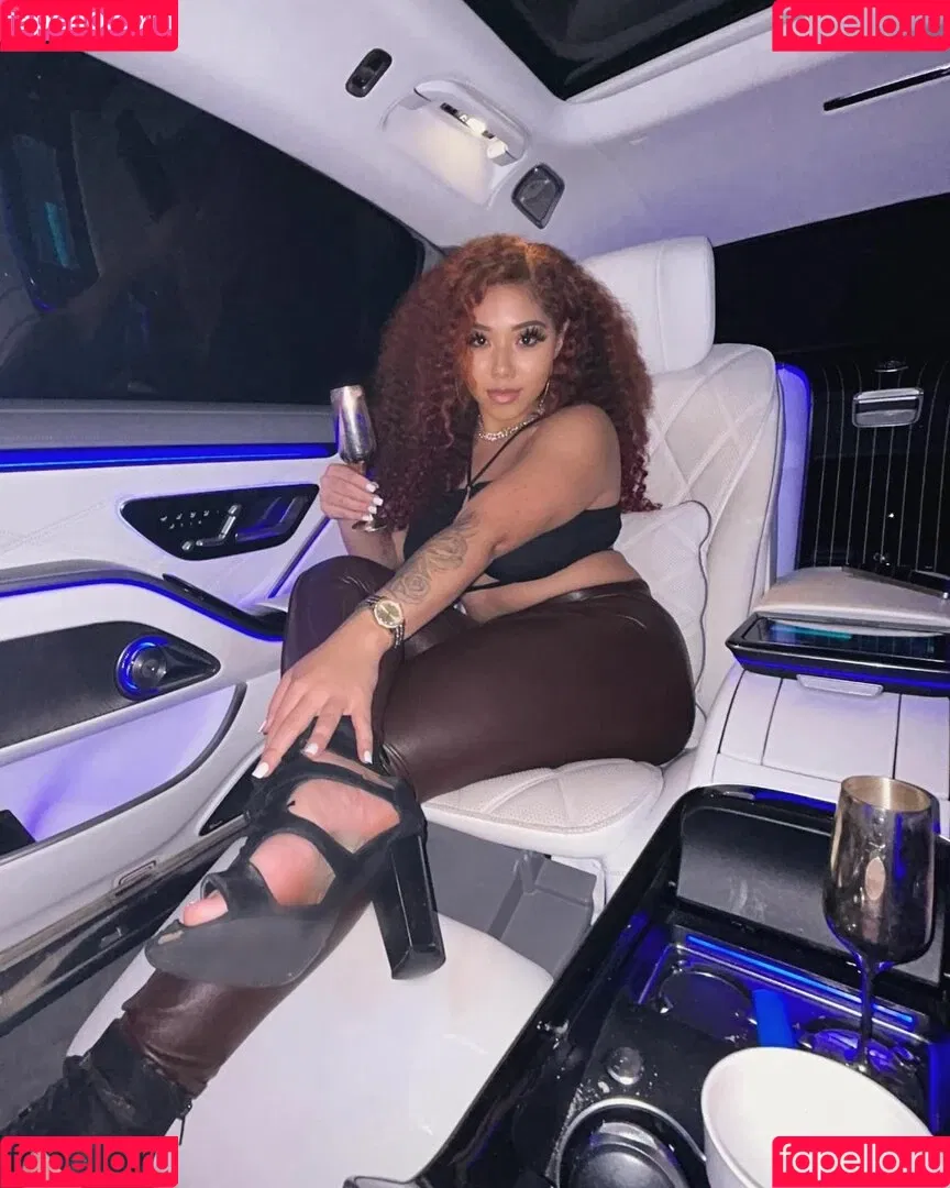 Kiah Dream Onlyfans Photo Gallery 