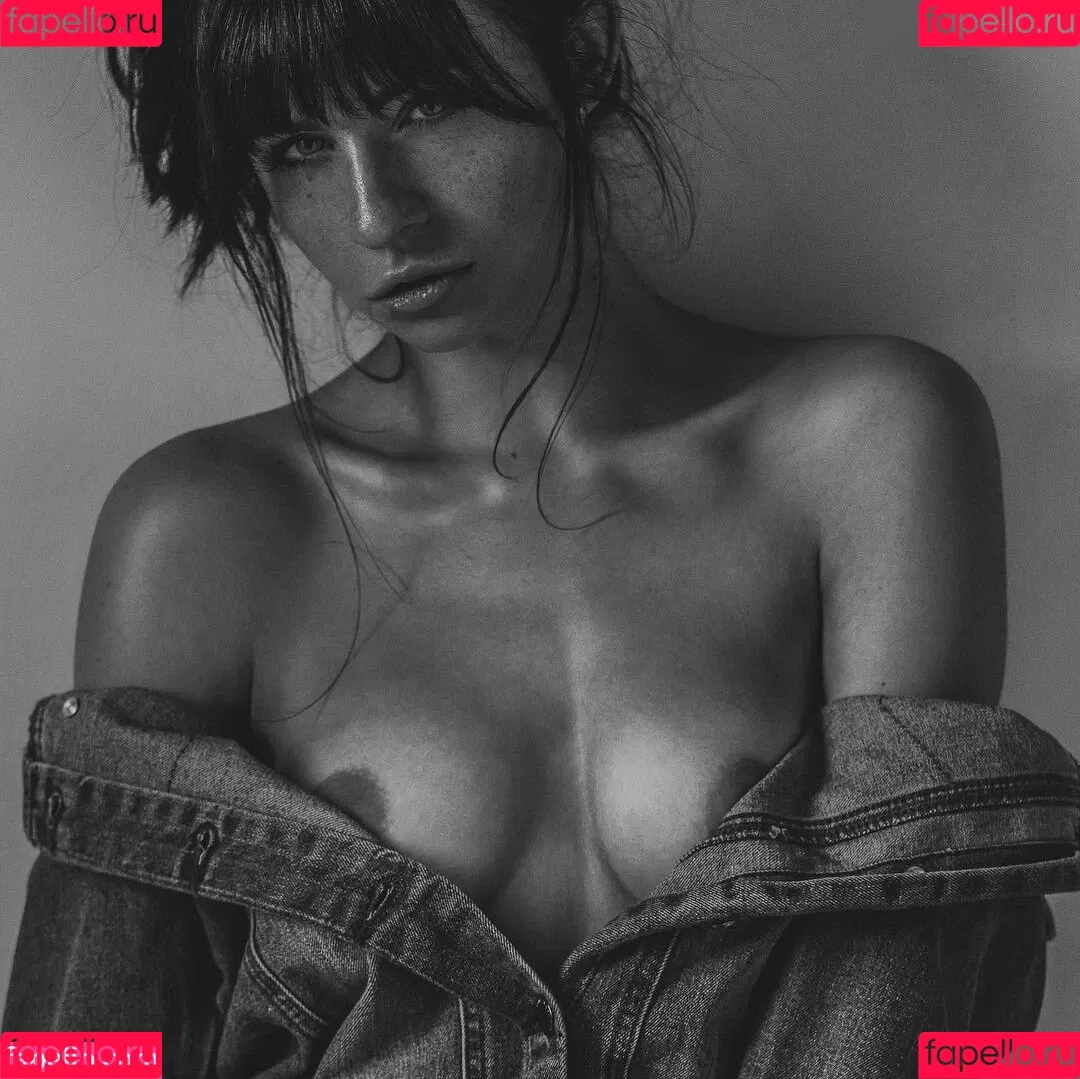 Saskia Rimoné Onlyfans Photo Gallery 