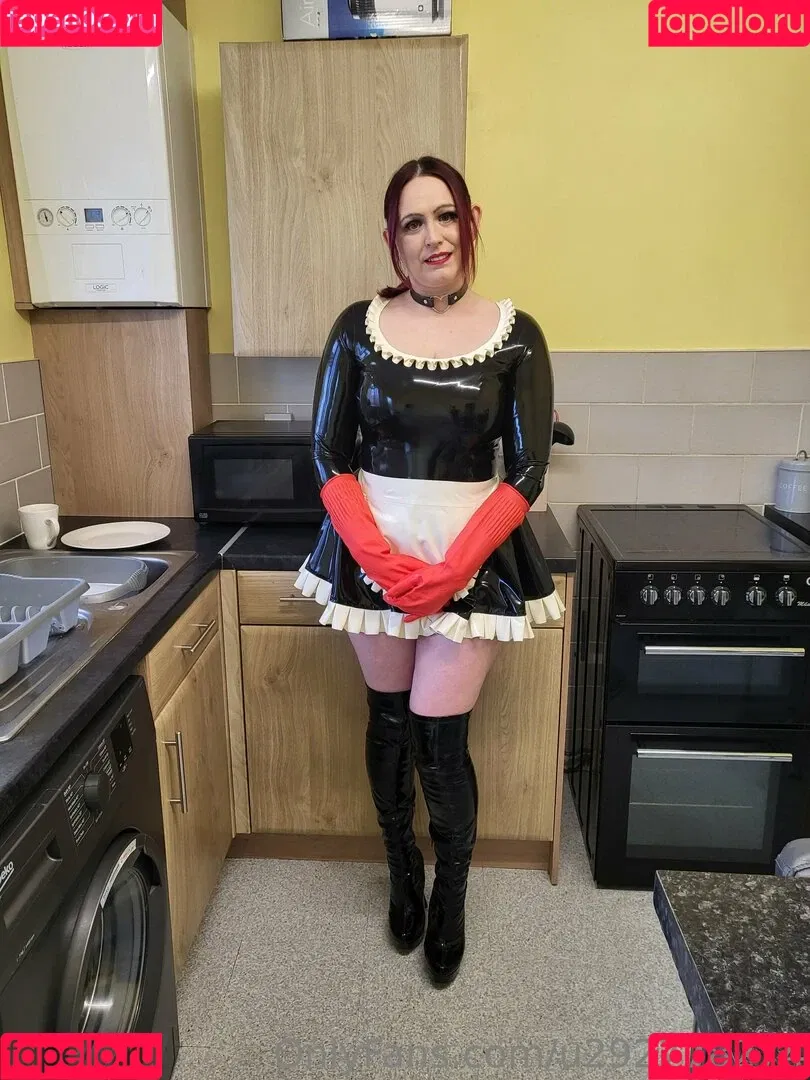 latexnikki12 Onlyfans Photo Gallery 