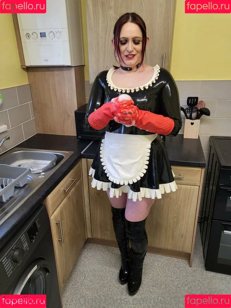 latexnikki12 Onlyfans Photo Gallery 