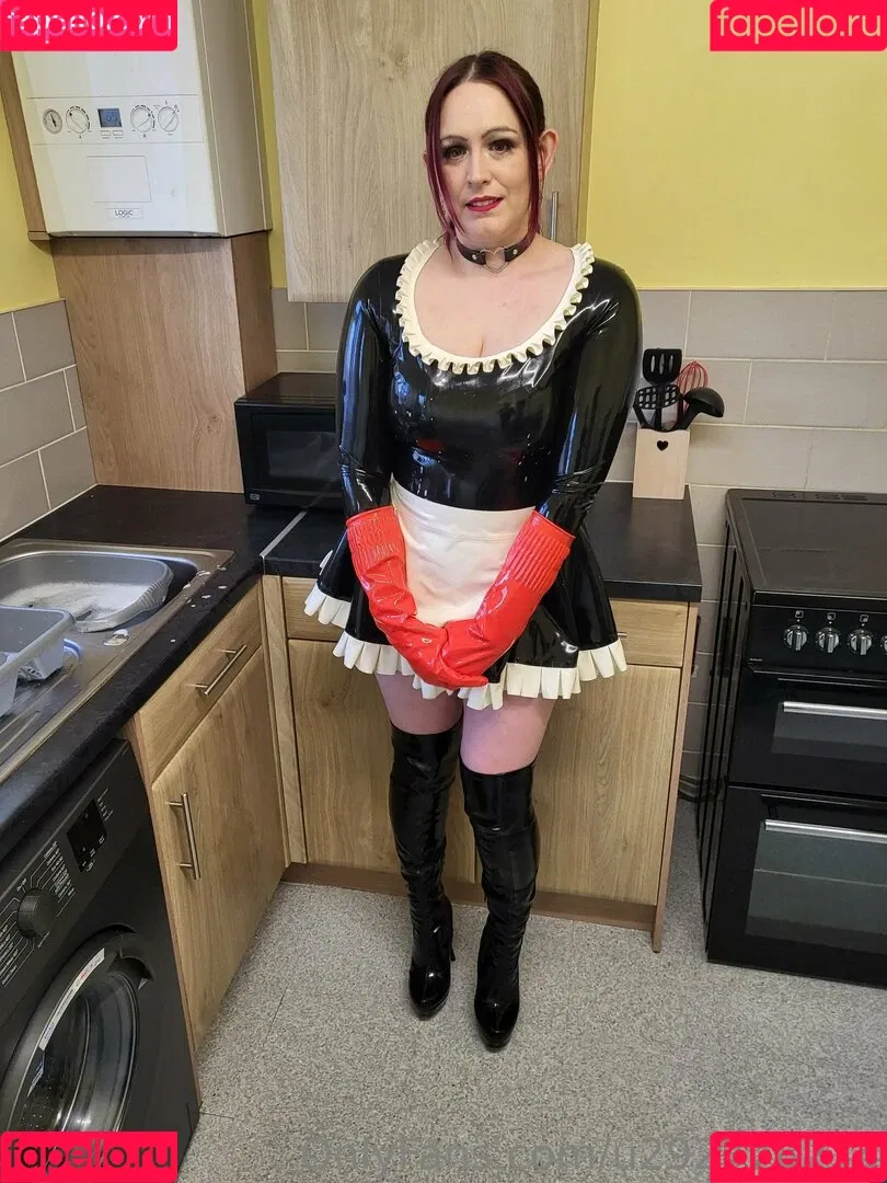 latexnikki12 Onlyfans Photo Gallery 