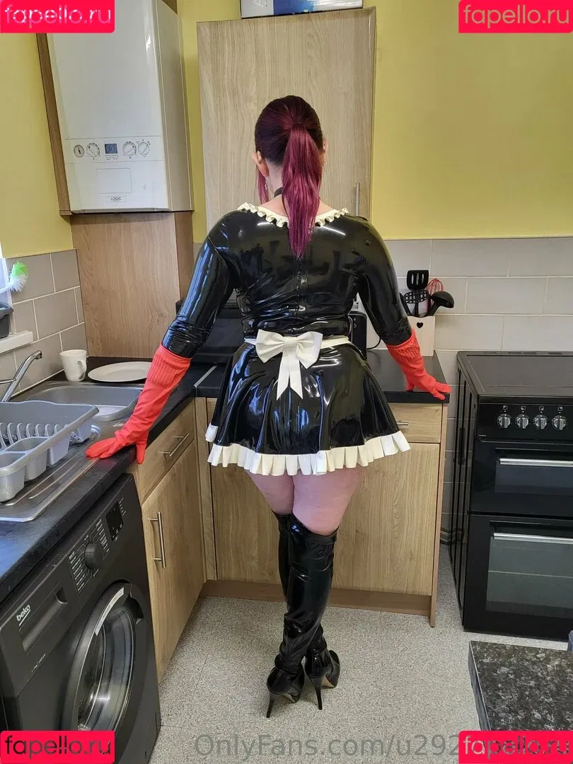 latexnikki12 Onlyfans Photo Gallery 