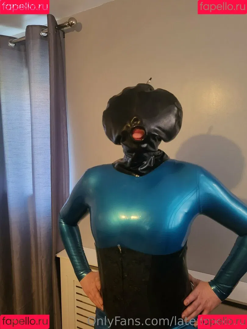 latexnikki12 Onlyfans Photo Gallery 