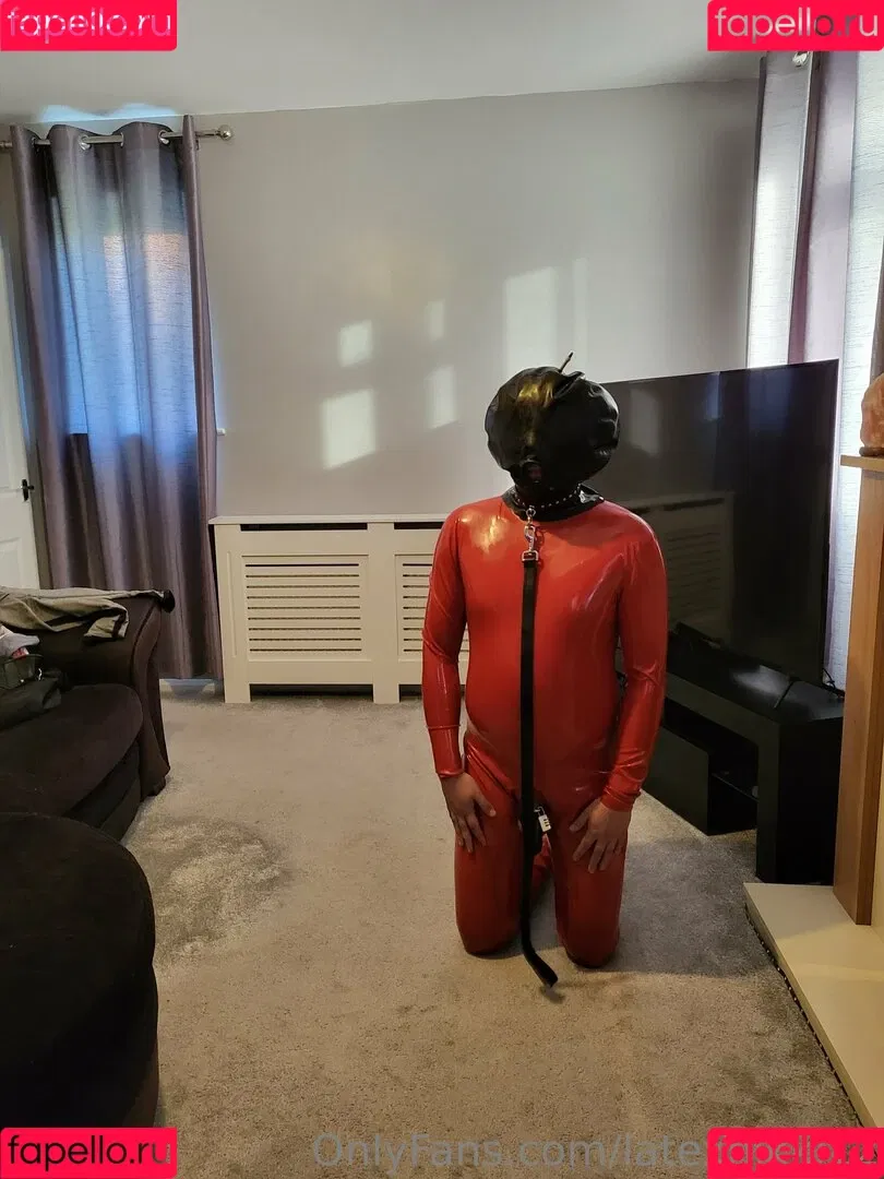 latexnikki12 Onlyfans Photo Gallery 