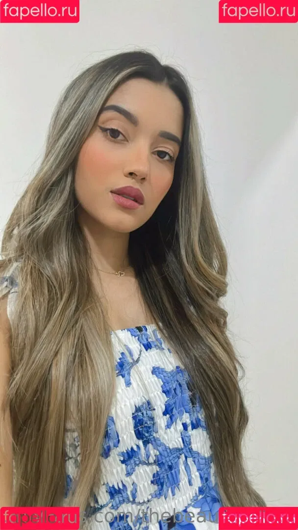 thebeautyofsmoking Onlyfans Photo Gallery 