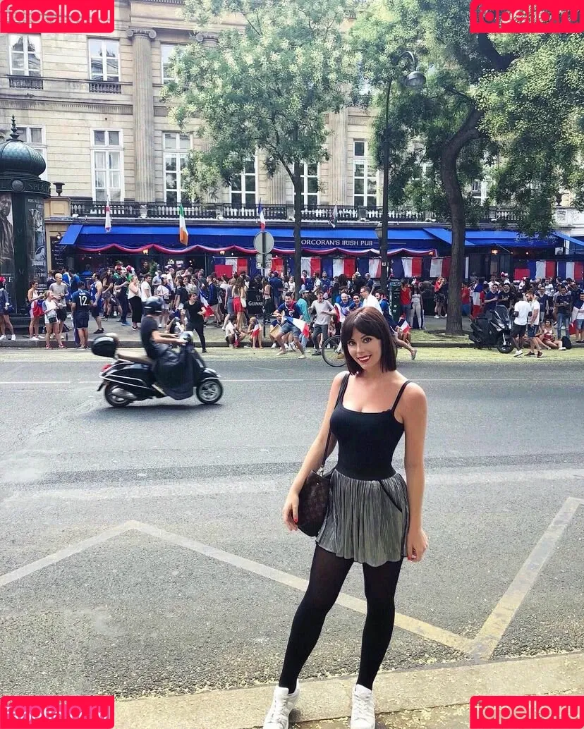 Elodie Delmas Onlyfans Photo Gallery 