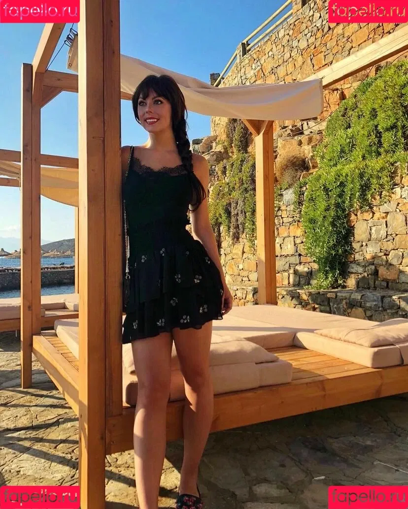 Elodie Delmas Onlyfans Photo Gallery 