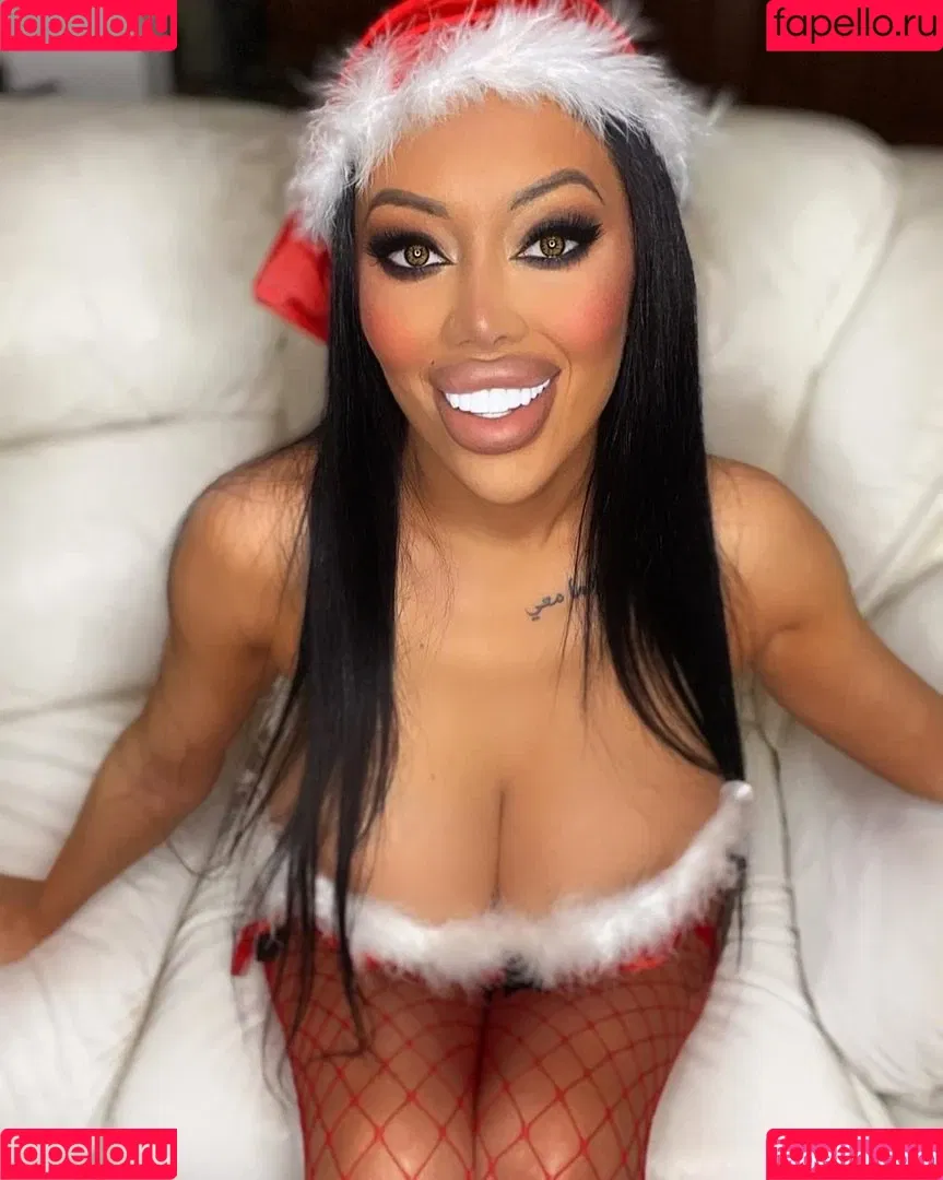 Lara Frost Onlyfans Photo Gallery 