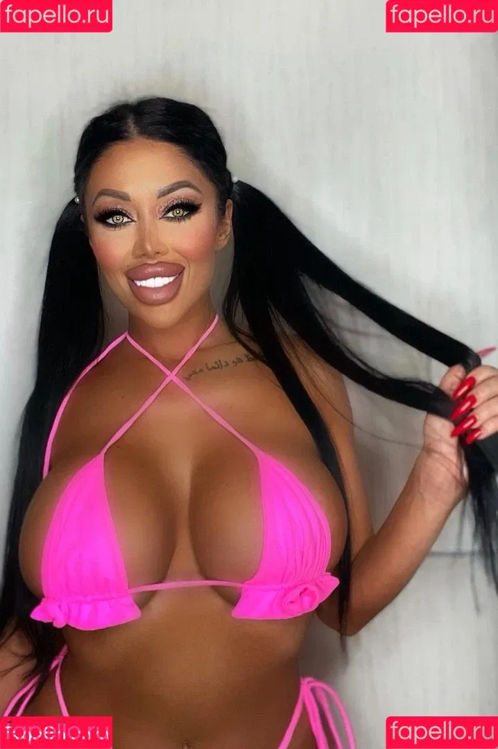 Lara Frost Onlyfans Photo Gallery 