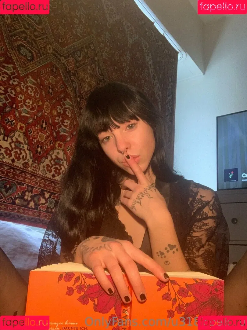 allyalden Onlyfans Photo Gallery 