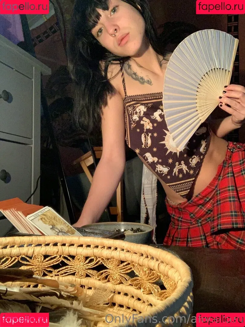 allyalden Onlyfans Photo Gallery 
