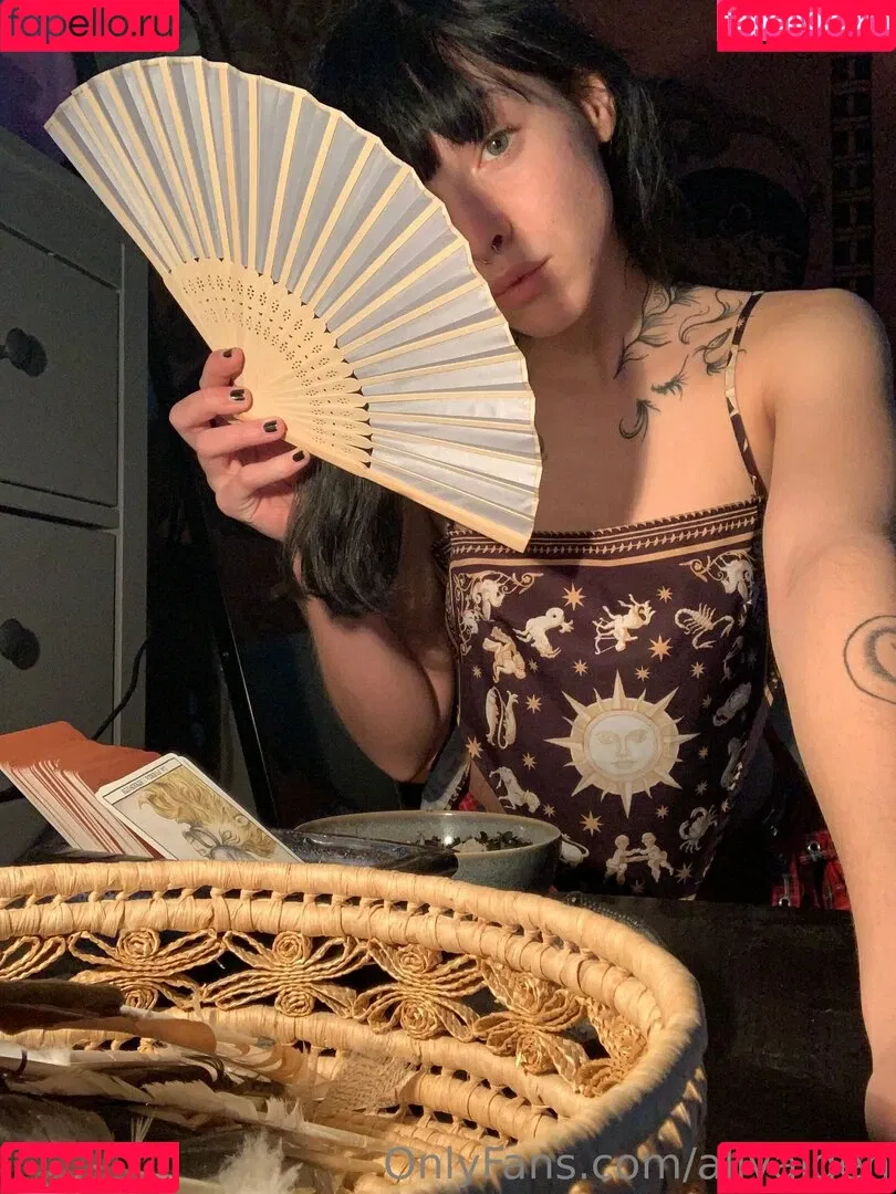 allyalden Onlyfans Photo Gallery 