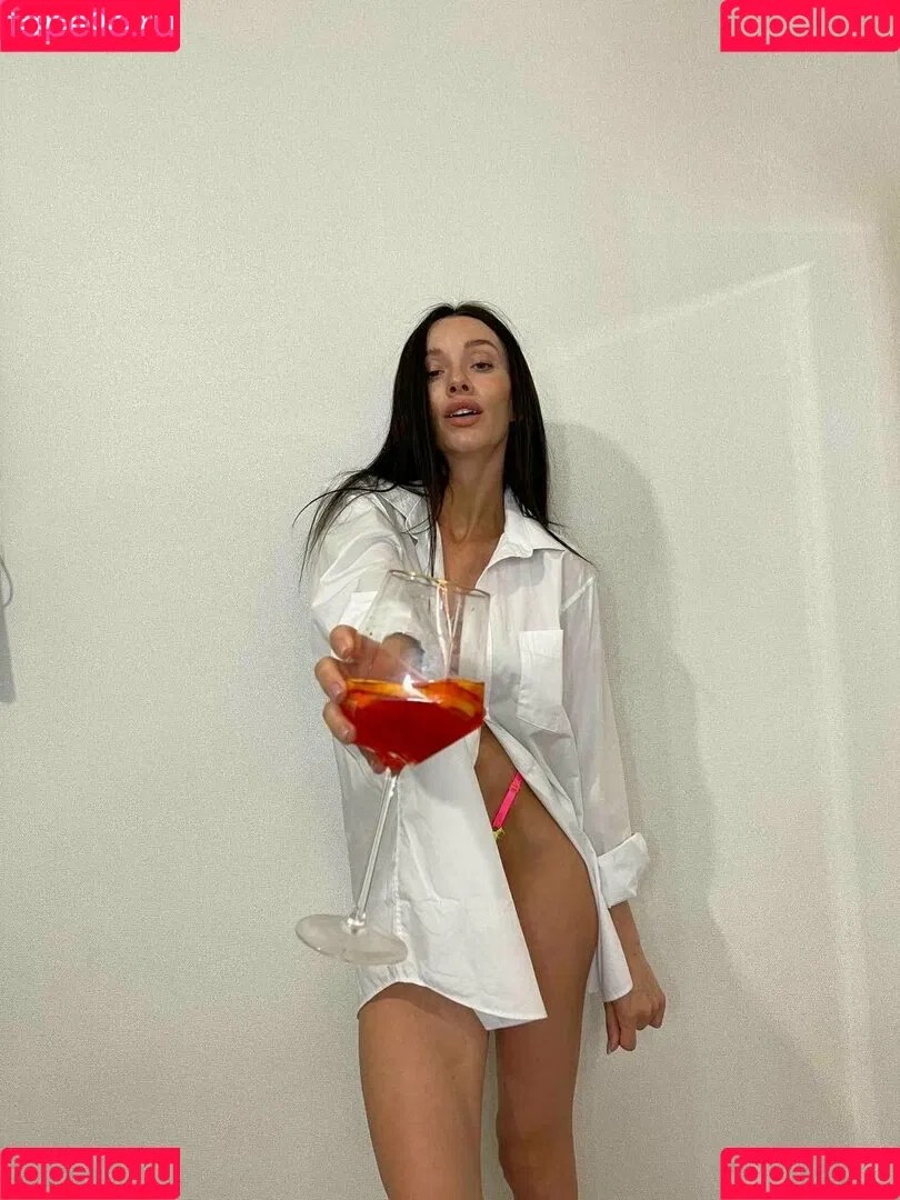 adelmorel Onlyfans Photo Gallery 
