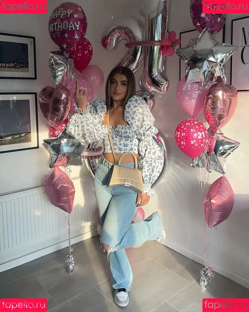 Ellie Couser Onlyfans Photo Gallery 